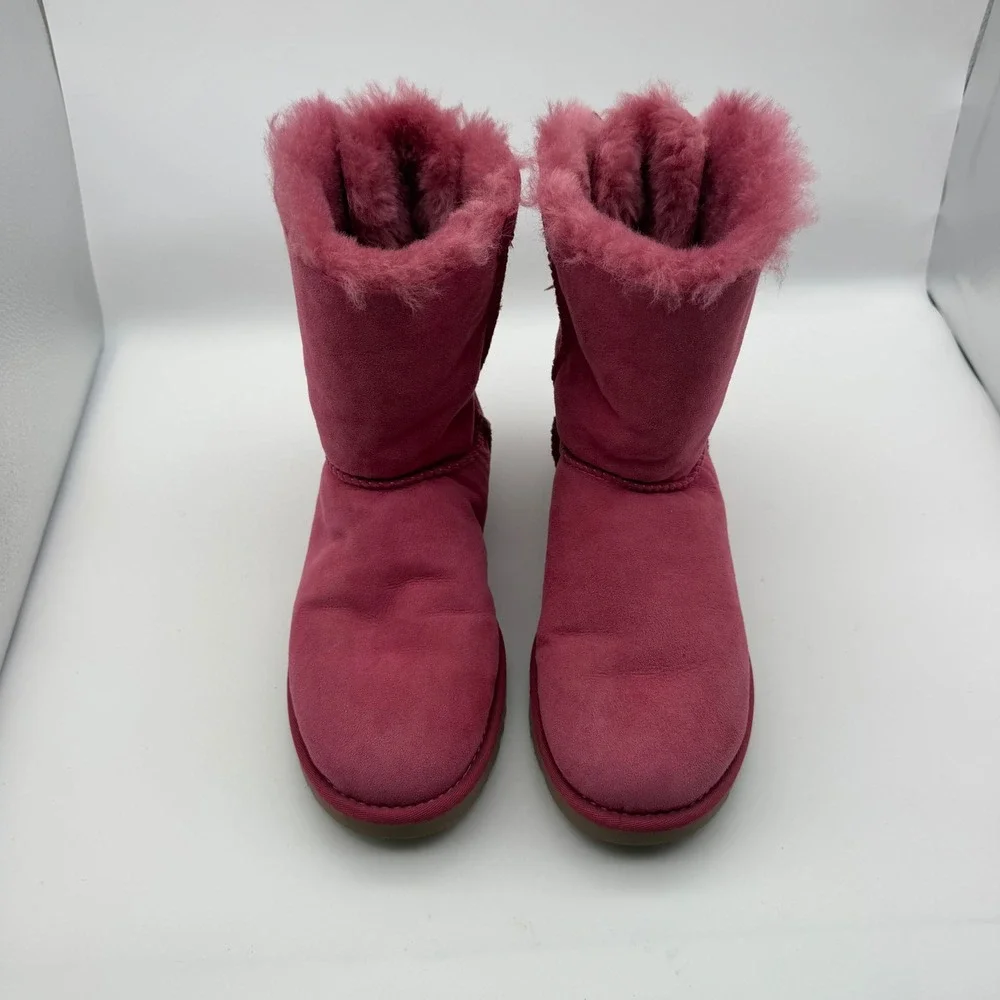 UGG Bailey Bow II Sangria Pink Suede Sheepskin Boots Size 8 Feminine Comfy Soft